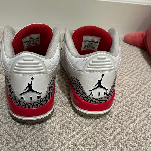 Men’s/boys Air Jordan Sneakers - White leather and Red size 10 - Picture 3 of 7